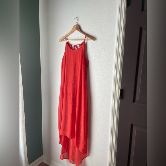 Flowy red high-low dress - Picture 5 of 7
